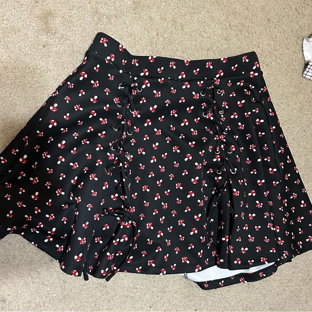 Hot Topic Mushroom Skirt | Size: XL | Great Condition